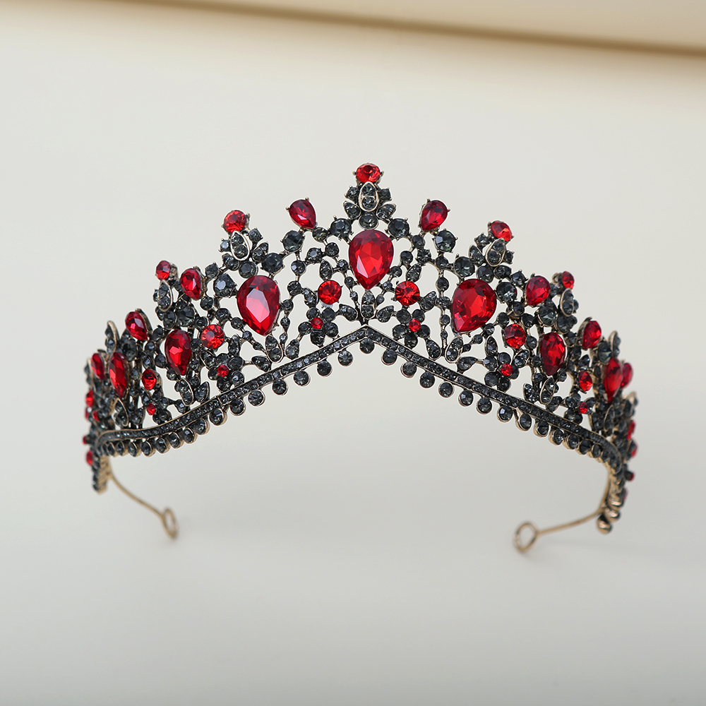 Women Fashion Style - Dark Ruby Black Diamond Crown Retro