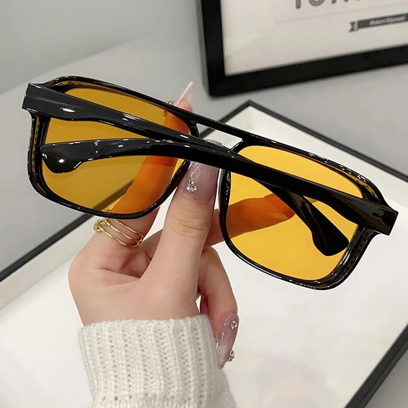 Square Double Bridges Sunglass - Women'S Fashion Eyewear avis et prix