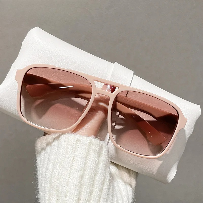 Square Double Bridges Sunglass - Women'S Fashion Eyewear avis et prix