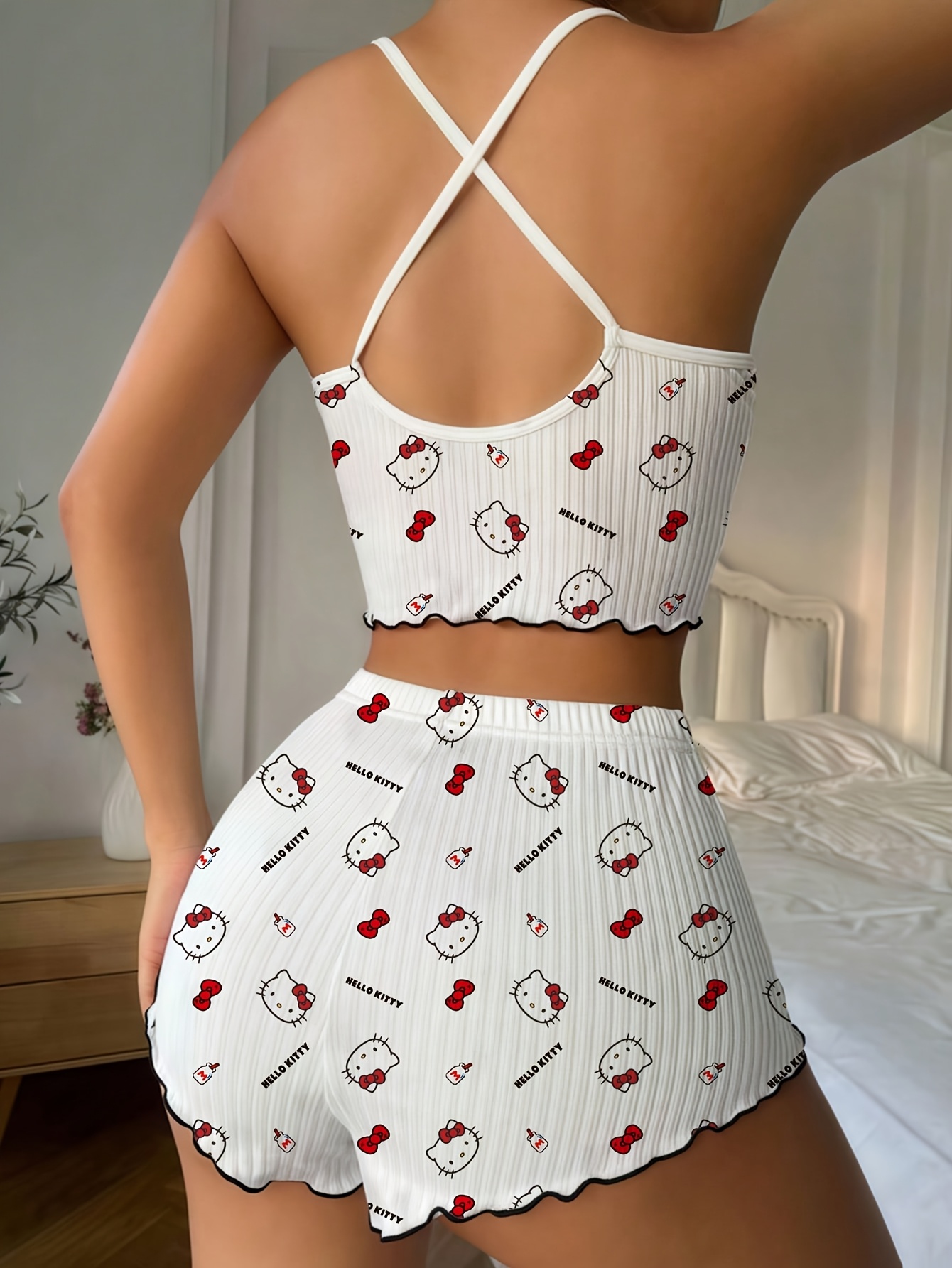 Sanrio Hello Kitty Bowknot Sus - Women'S Fashion avis et prix
