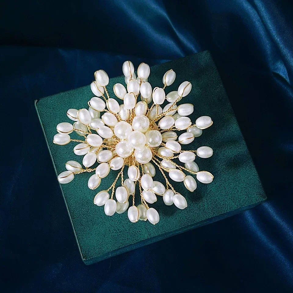 Pearl Woven Flower Brooch For  - Women Fashion Designer avis et prix
