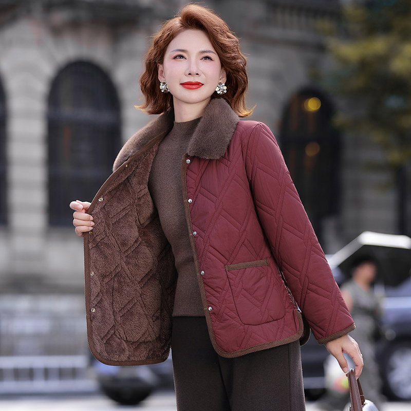 Fashionable Warmth Short down  - Women Fashion Over 60 avis et prix