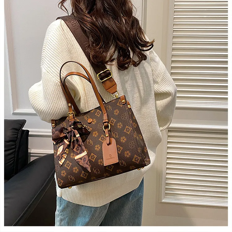 Free shipping designer Shoulde - Women Fashion Designer avis et prix